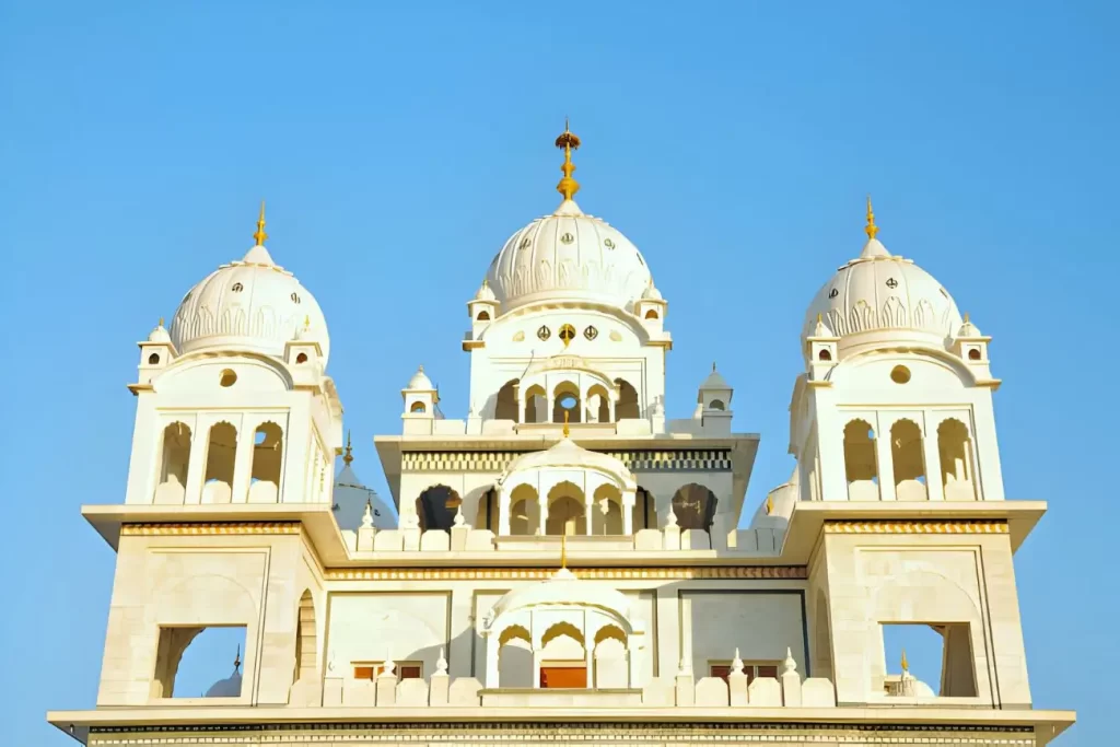 Dome of Sikh Temple, Gurudwara Singh Sabha, Pushkar, Rajasthan