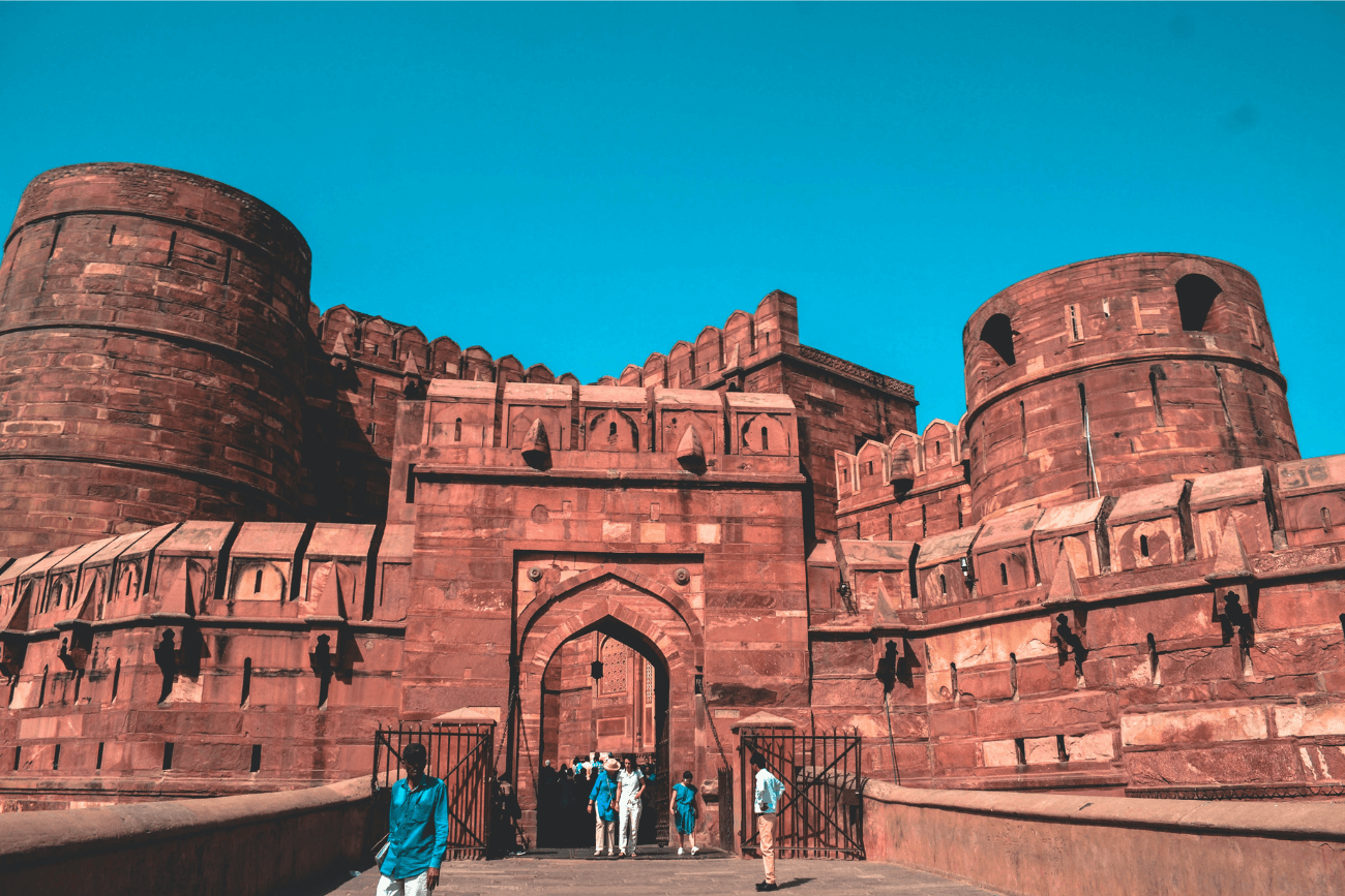 Explore the Agra with red fort
